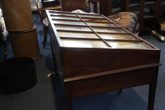 A George III mahogany display table, W.4ft 7in. D.2ft 7in. H.3ft 3in.
